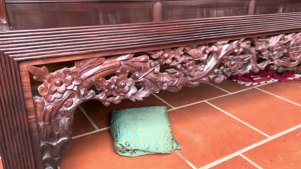 45tr + Síp siêu phẩm hiếm gặp bộ trường kỷ đại gụ ta quảng bình vân kinh điển ạ- 0352674623