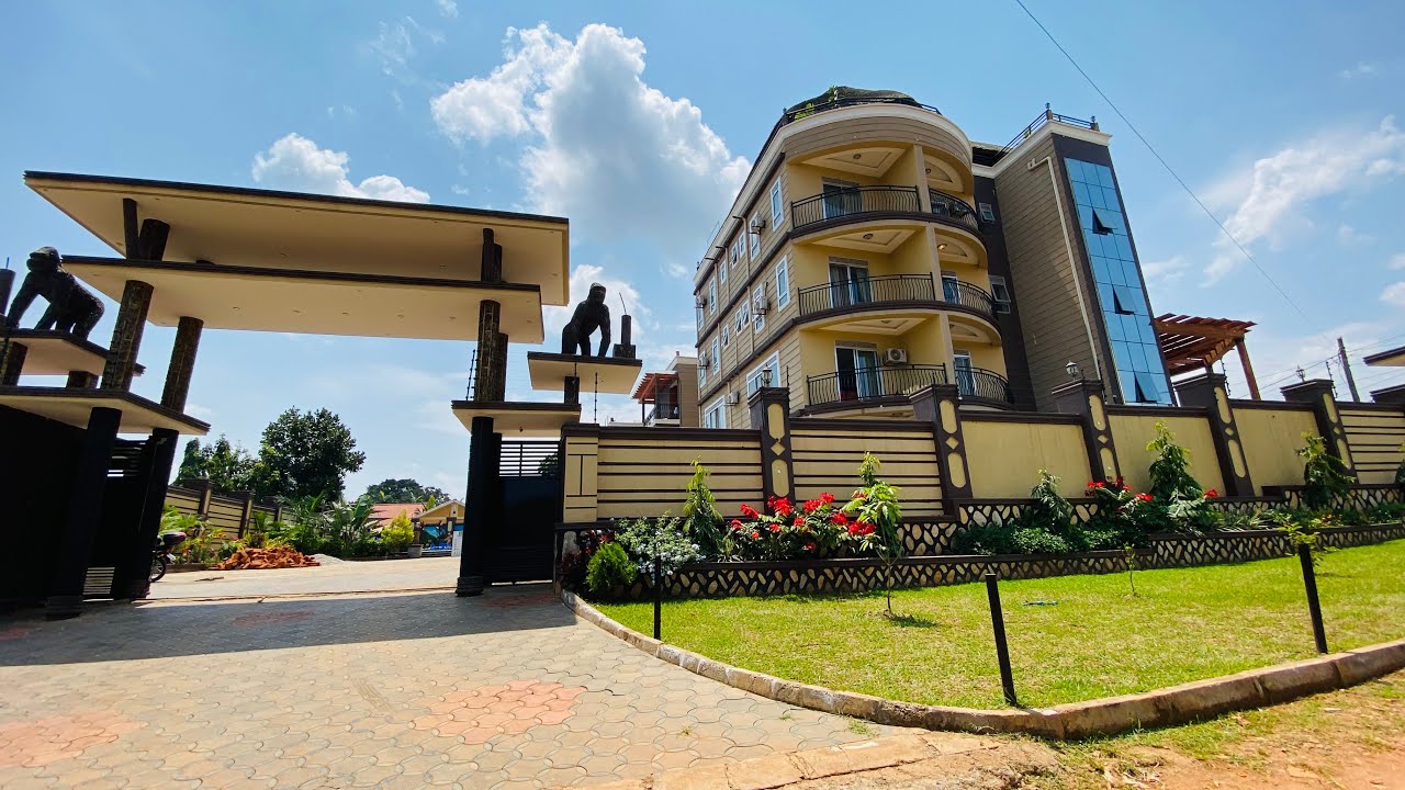 Inside The Most Beautiful  Hotel in Somali  Rich Neighberhood in Mbale uganda
