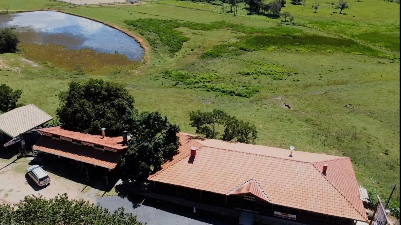 Restaurante O Caipira e Curral da Vaca - Estrada de Camanducaia / MG