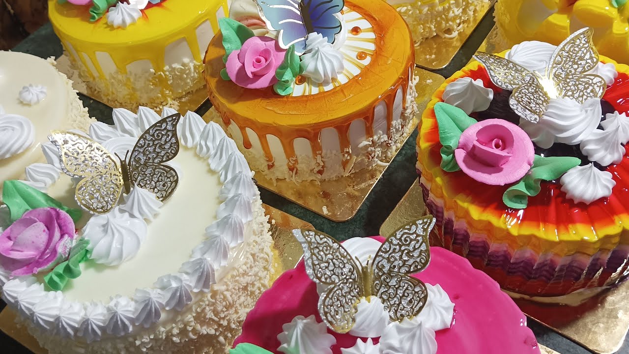 ramji cake master is live! forever Wala cake pineapple strawberry blueberry white forest jelly berry