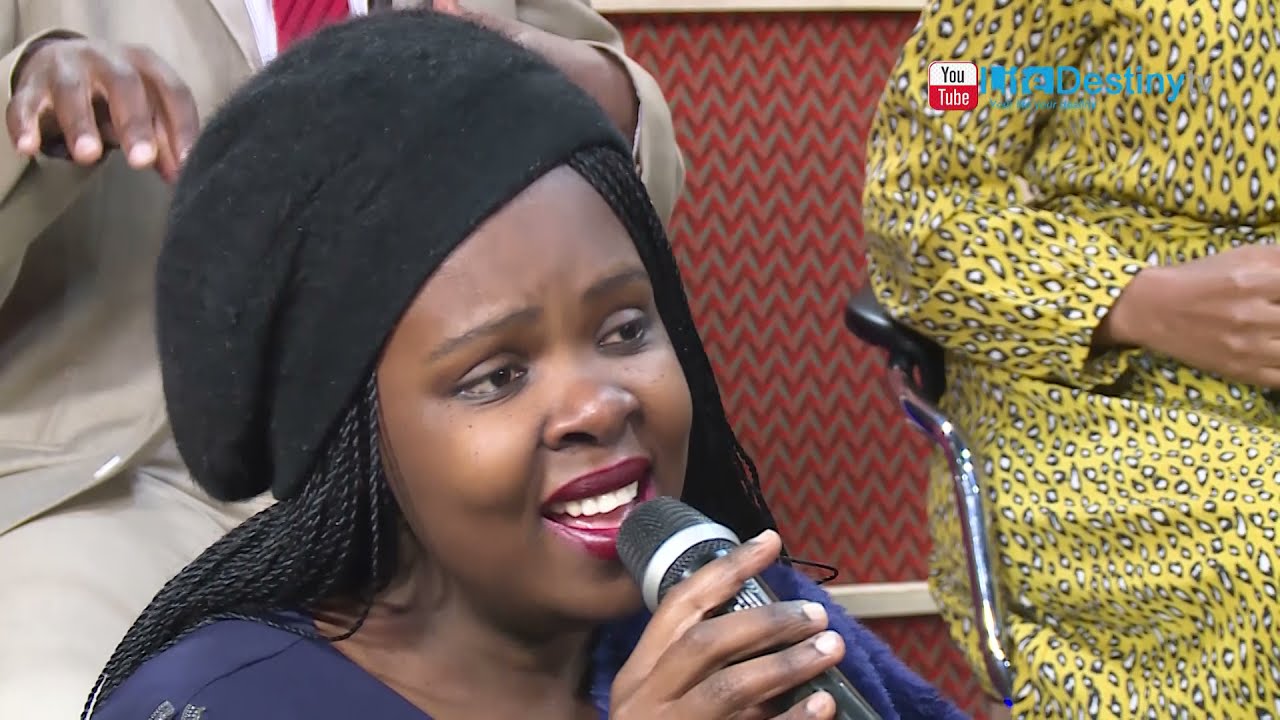 UTHANDO OLUMANGALISAYO LUKA JESU