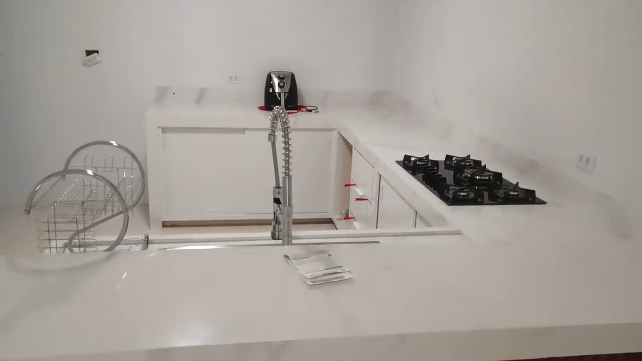 Mais uma bancada de porcelanato 