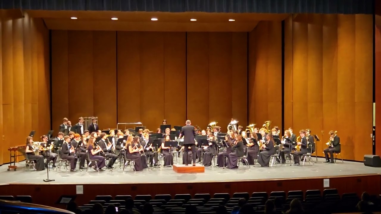 Saline HS Wind Ensemble performs Fanfare from 