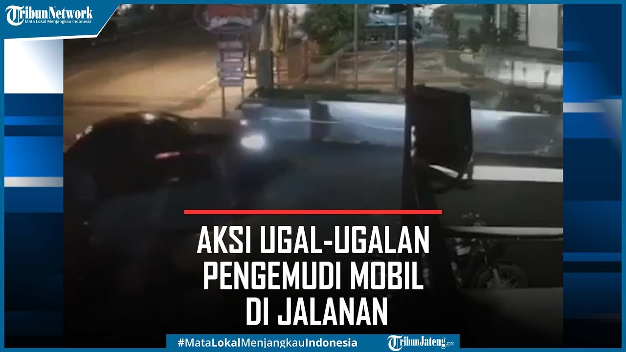 Viral Aksi Ugal ugalan Pengemudi Mobil di Jalanan Kota Bandung