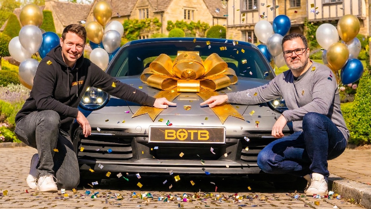 Он выиграл Porsche 911 Carrera и даже не рассматривал вариант с денежным призом!