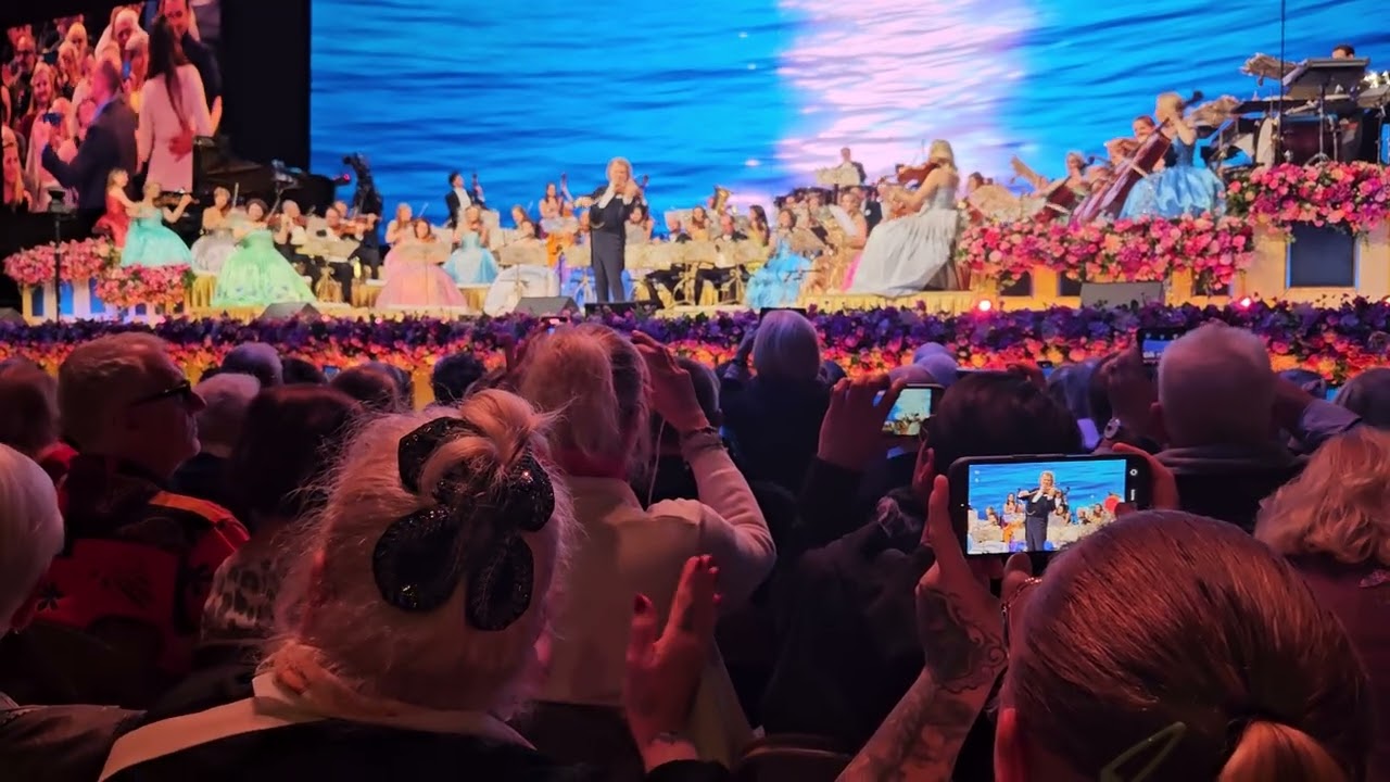 Andre Rieu &Johann Strauss Orchestra Vienna Stadthalle 19.11.2025 Wiener Walzer 