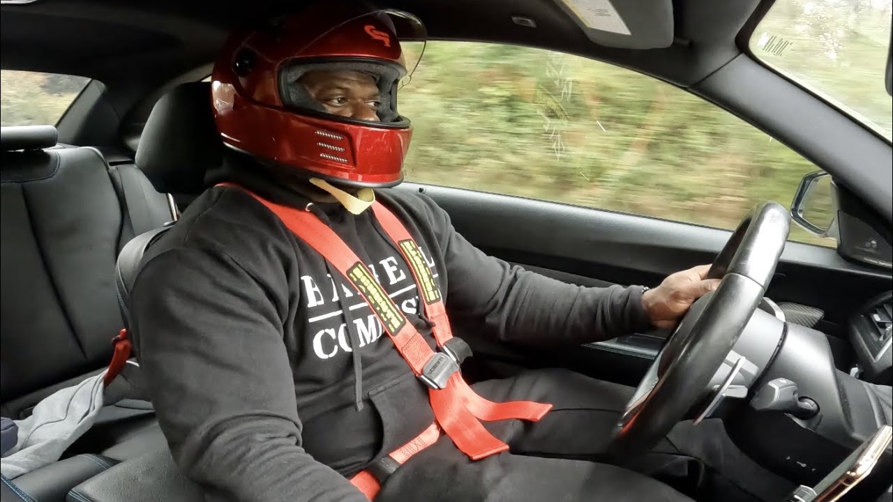 Installing Schroth Quick Fit Pro 4 Point Harness on BMW M2