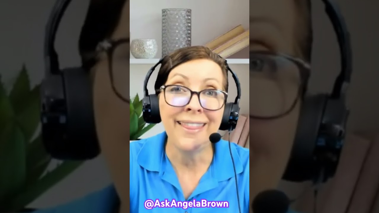 Don&rsquo;t Go Inside the Thrift Store 😳 #cluttercorner #angelabrown