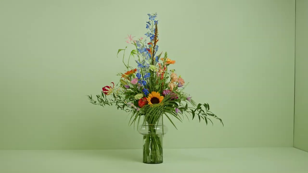 Keep Your Flowers Fresh with Chrysal 99% Bio-Based Flower Food Sachets! 🌿🌸