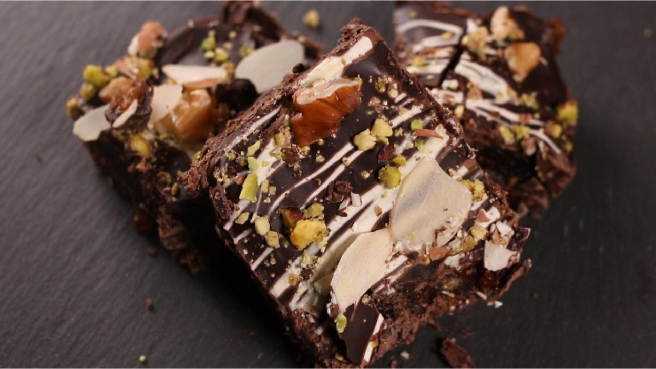 3 Ingredient Date Bark with Nuts | No Bake Healthy Snack | Tastes Like Chocolate Brownies