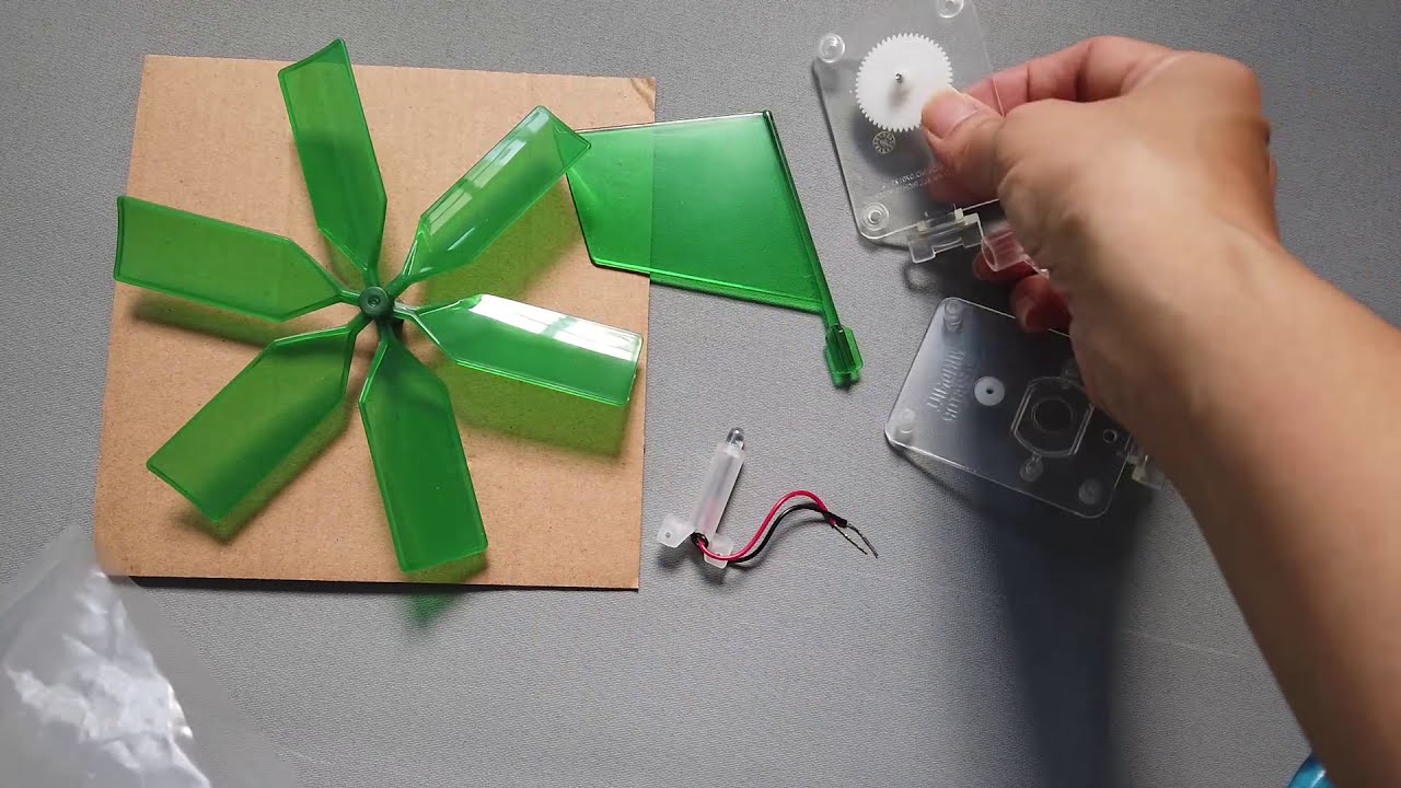 4M Green Science Windmill Generator (Windmill Generator Experiment), Renewable Energy anyone!?!!?