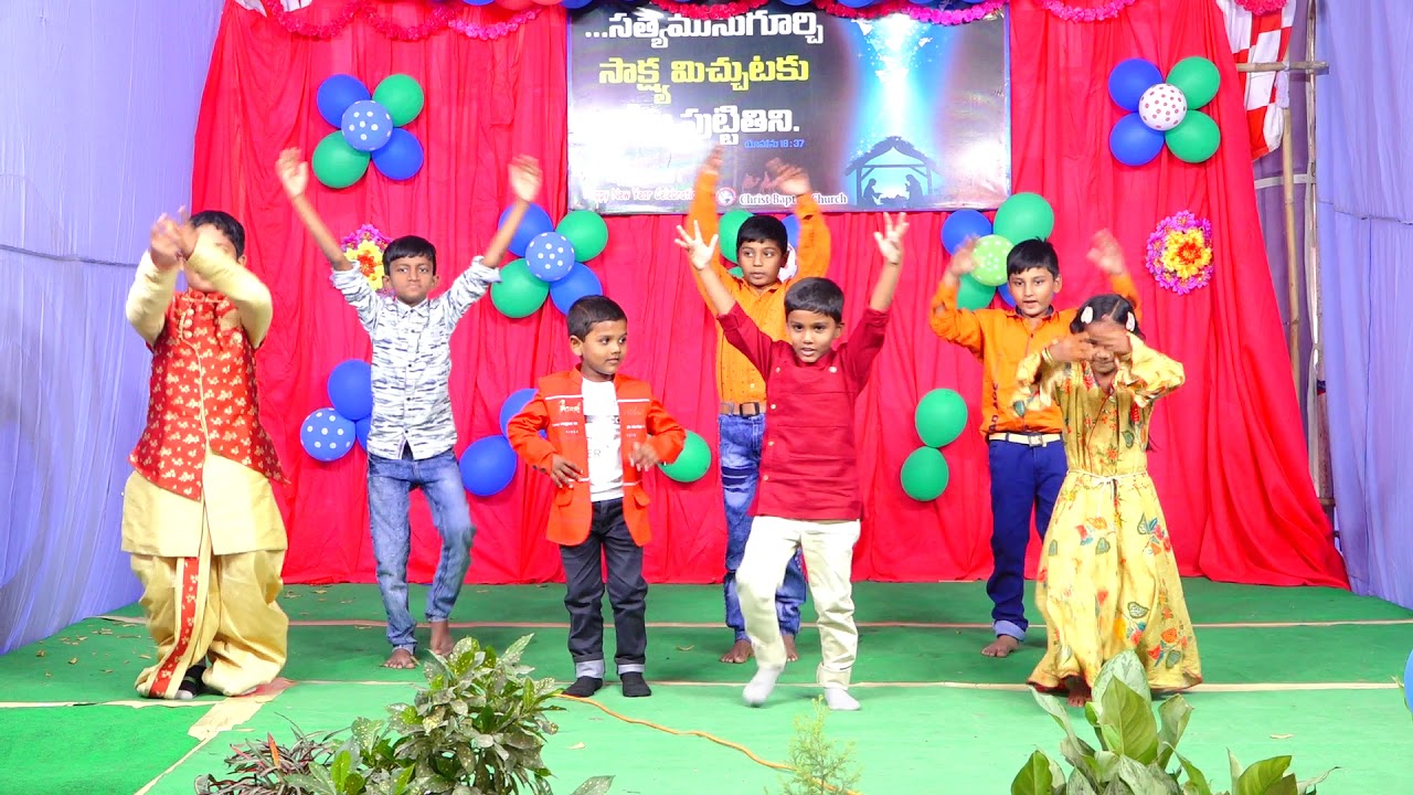 we wish you a happy Christmas dance