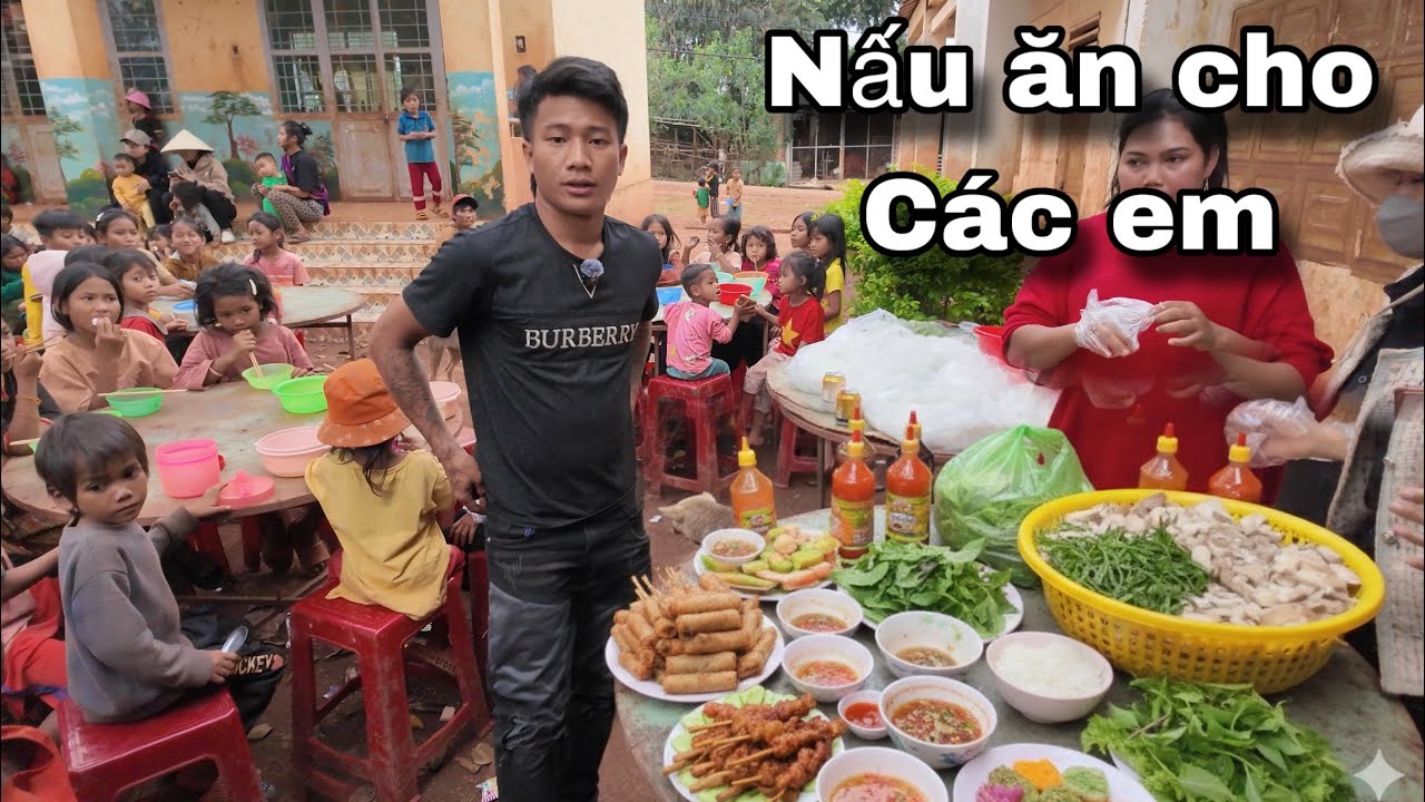 Y ĐIÊU CÙNG TEAM NẤU ĂN CHO CÁC EM | TRONG LÀNG 