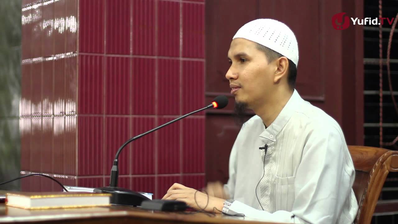 Jauhkan Dirimu Dari Riba Dan Harta Haram - Ustadz Dr. Erwandi Tarmizi