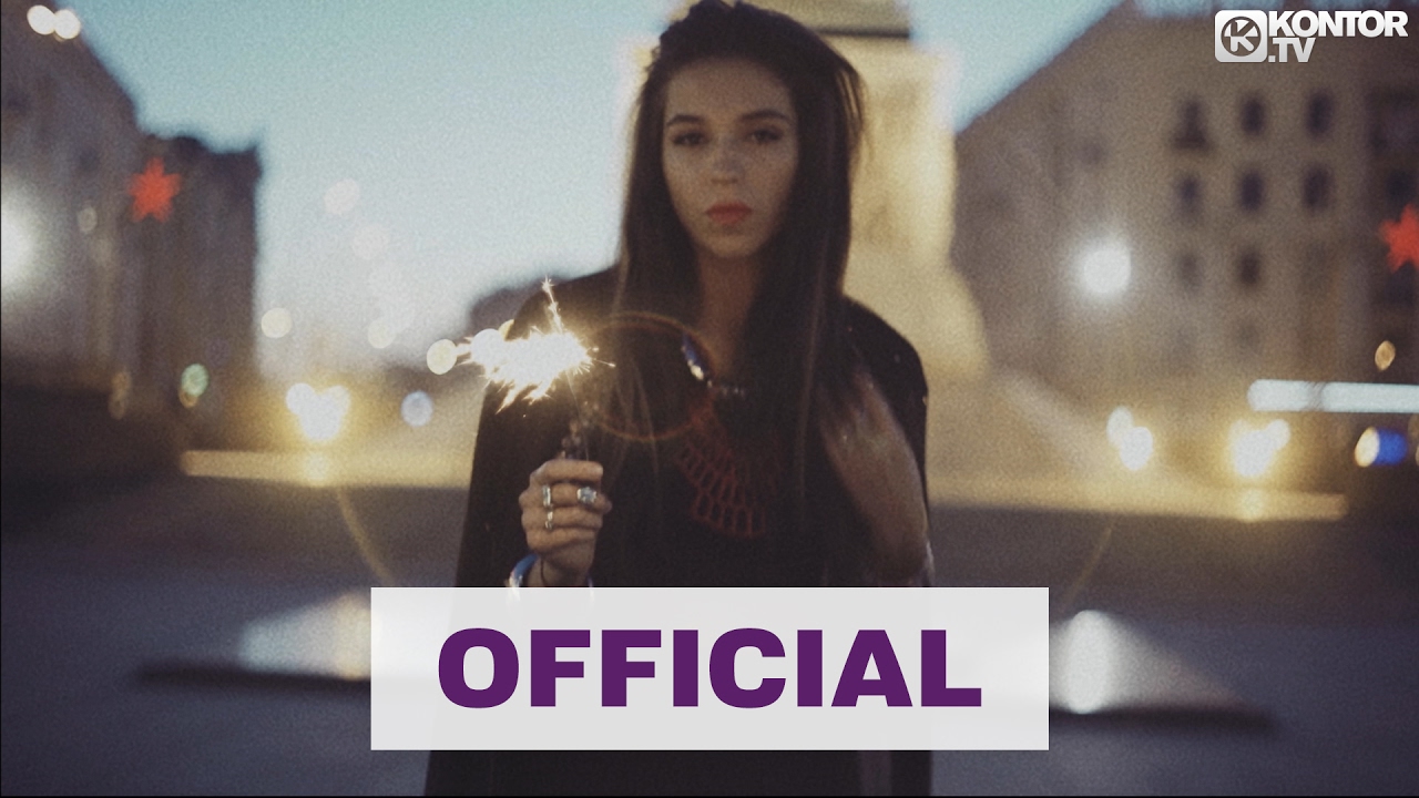 Alexander Godart & Dayat&eacute; - Grey (Official Video HD)