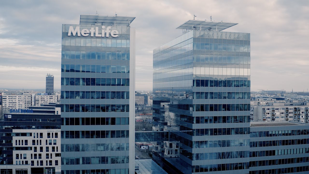DJI Mavic 2 Pro + Mavic 3 - Buildings and constructions showreel