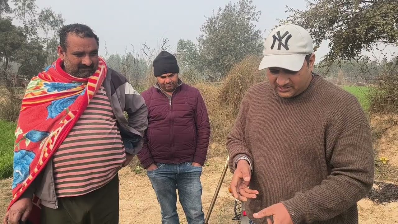  मुरादाबाद मैनाठेर मीर साहब के खेत में एक कोबरा सांप परेशान कर रहा था सुरक्षित रेस्क्यू कर छोड़ दिया