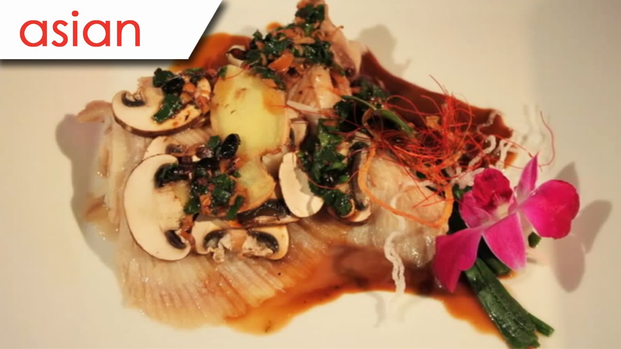 Steamed skate wing in spicy sauce - Silent Cooking with Simon Xie Hong (with recipe)