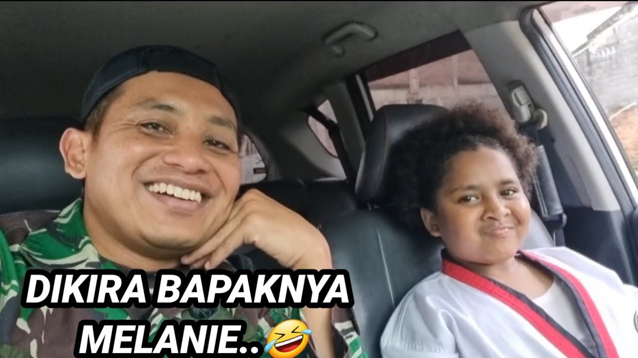 ANTER PAKAI BAJU MALEO..