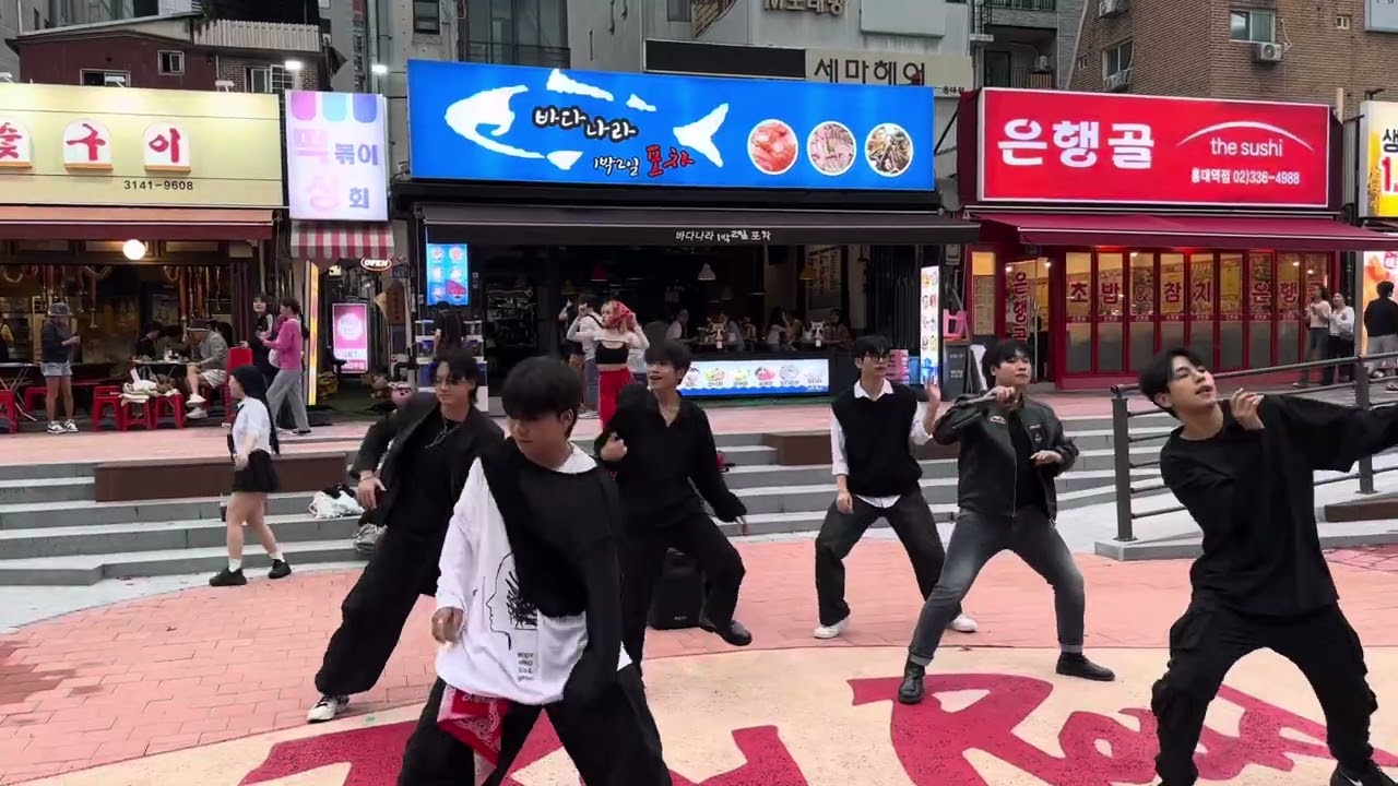 HONGDAE K-POP BUSKING - [BTS] Dope (2)