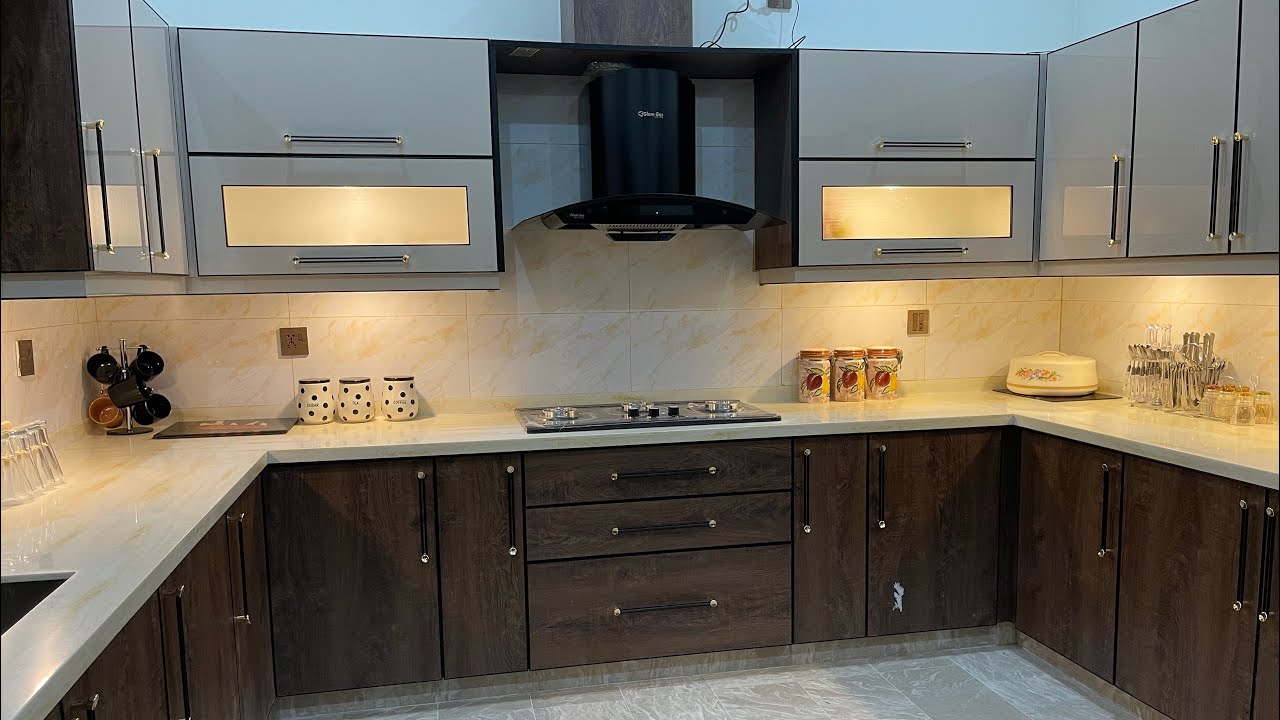 #Modular#2 Tone Colour#Kitchen#Tactile&Super Gloss Finish#Black Trim Edge#Chotala Khurd#03129507700