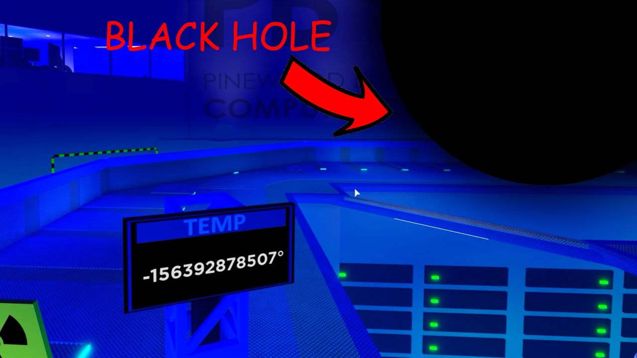 CREATING a *GIANT* BLACK HOLE! (Roblox Pinewood Computer Core)