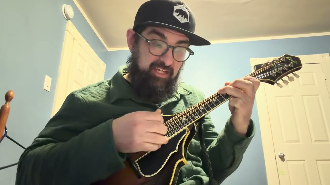 Ronnie McCoury’s Bluegrass Twist intro and first break 