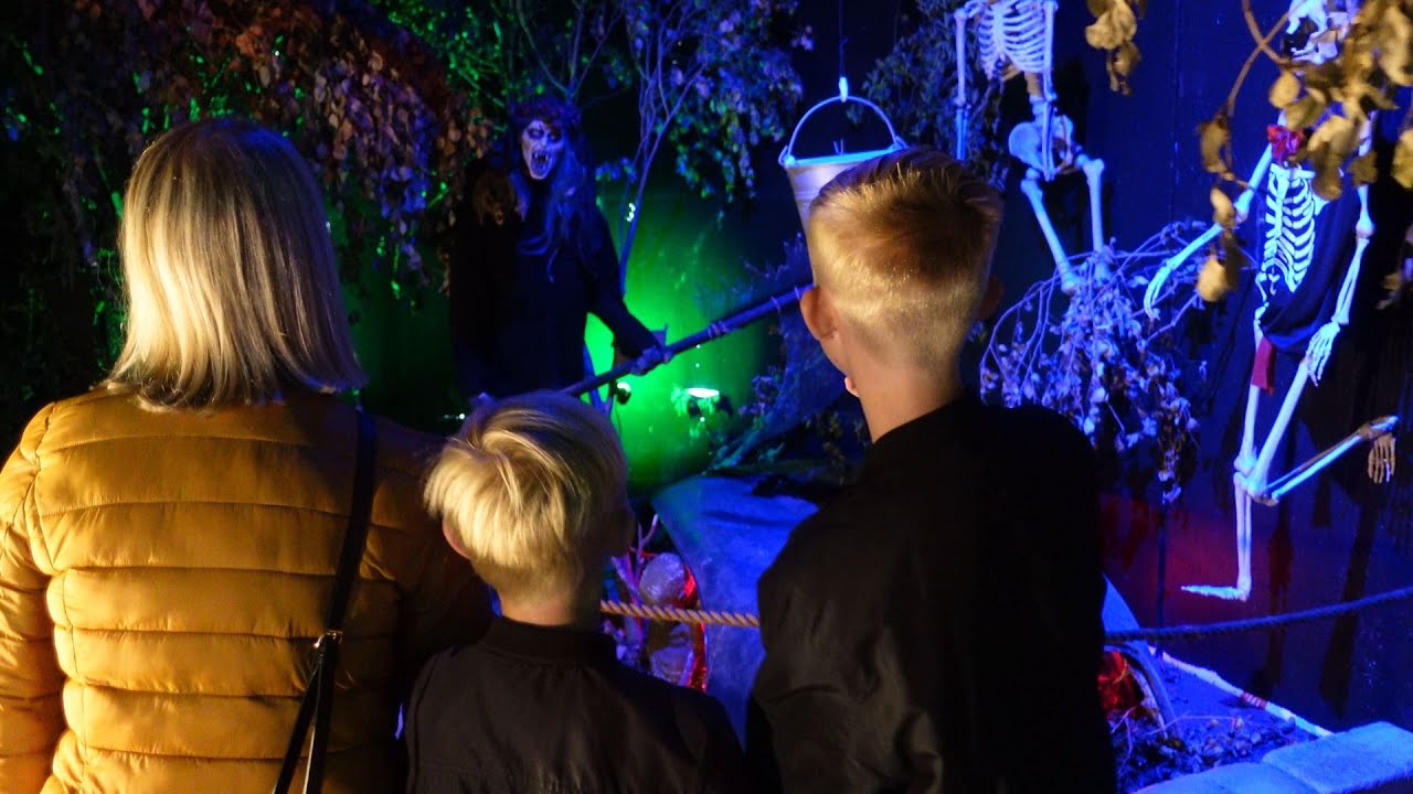 Halloween-skräck i Vellingeblomman's spöktunnel 👻🎃 VLOGG