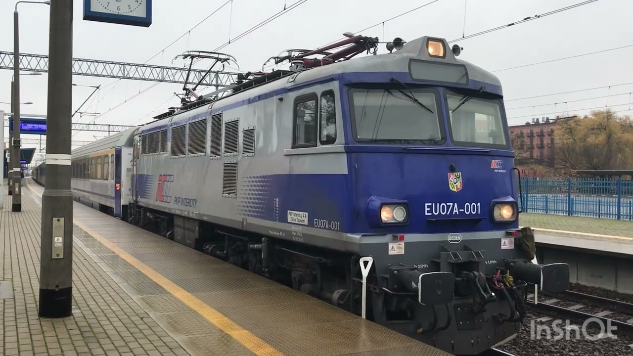EU07A-001 z IC 56100 Pomorzanin relacji Gdynia   Główna-Jelenia Góra