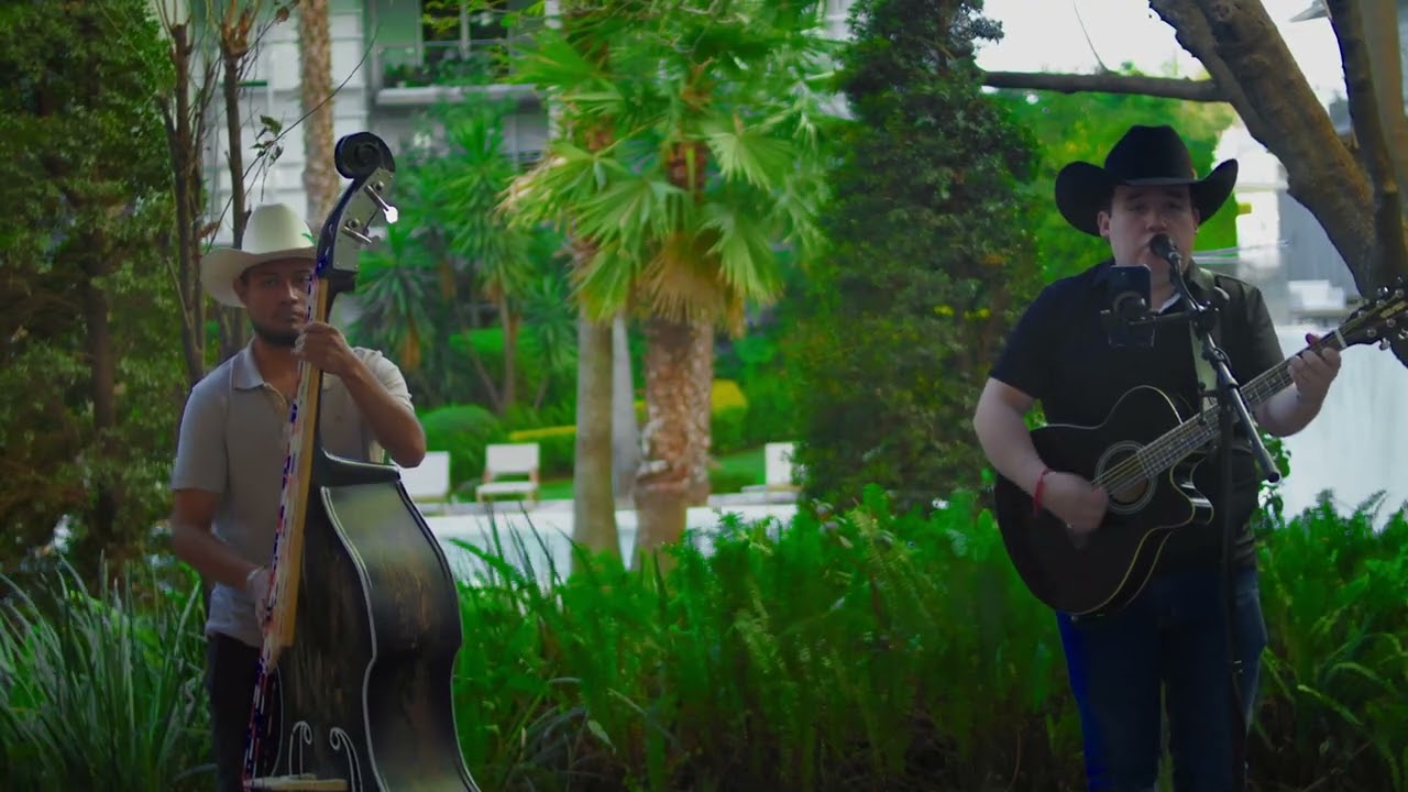 Elvis Carmona - Ebrio De Amor (En Vivo)