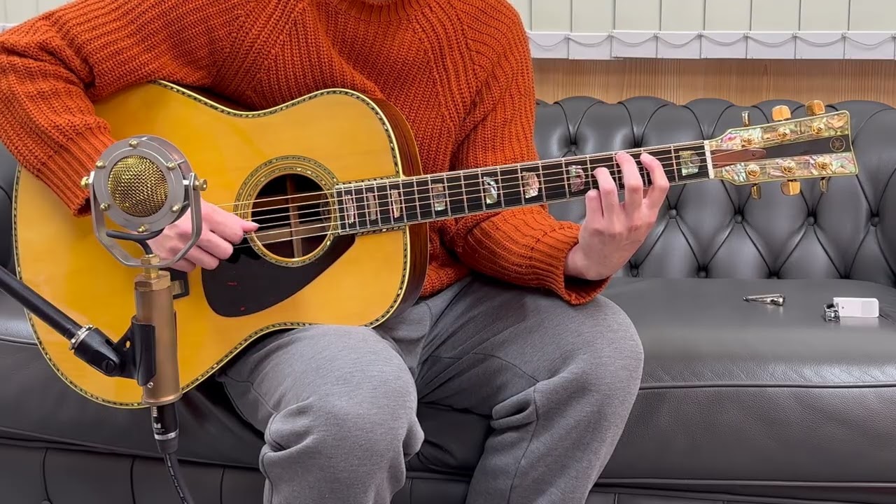 YAMAHA Folk Custom Ⅲ (1974)
