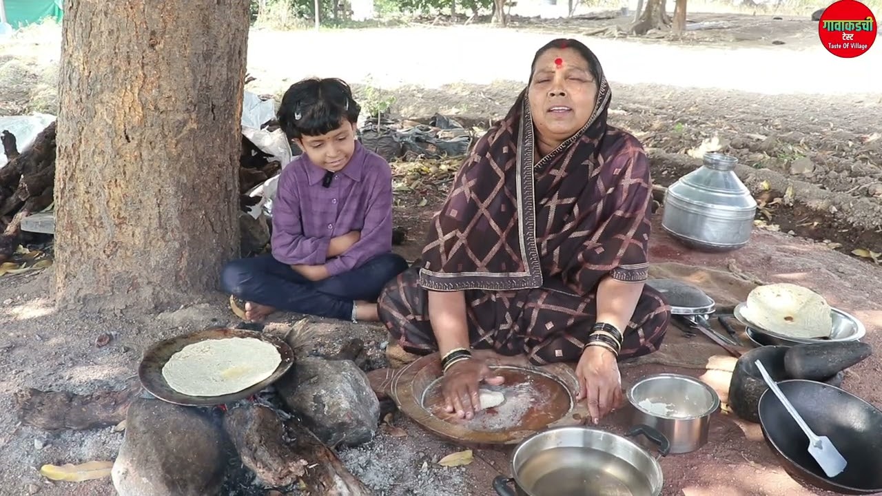 पहिल्याच प्रयत्नात मऊ फुलणारी भाकरी | ज्वारी भाकरी कशी बनवायची | Bhakri Recipe in Marathi
