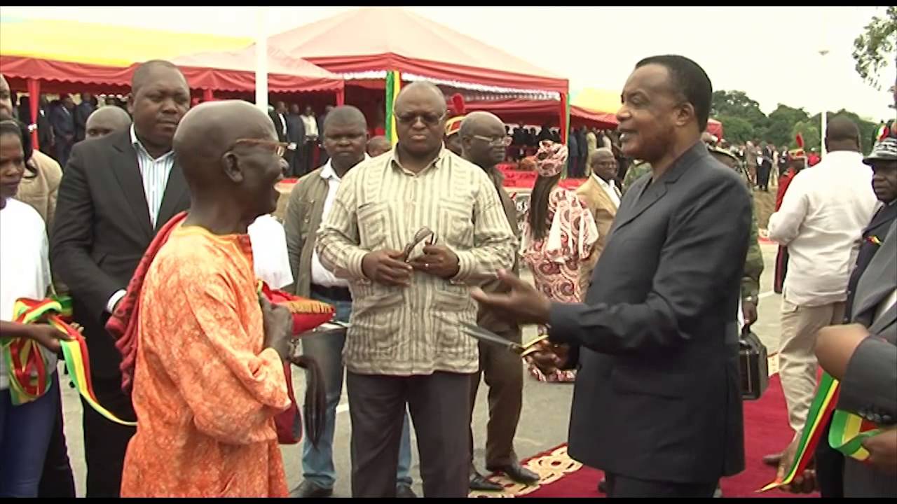 Inauguration de la route Okoyo Lekety