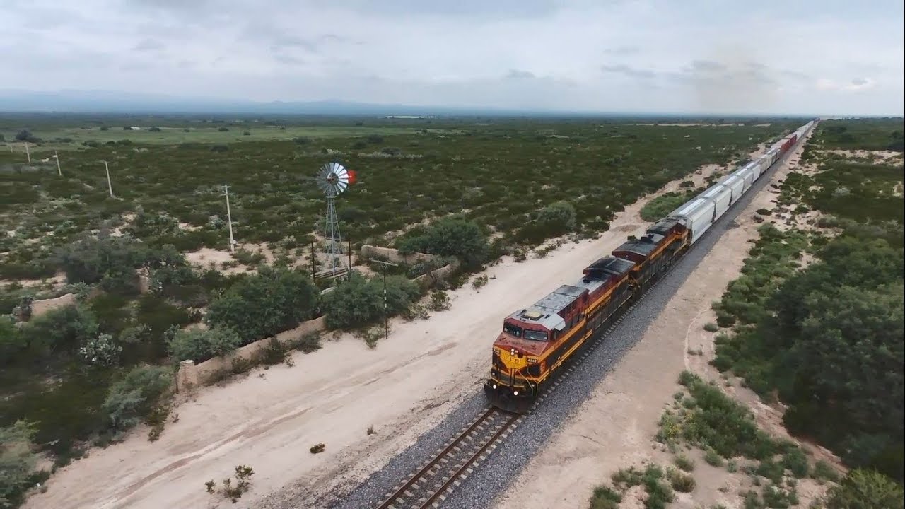 Vista de Aguila Trenes KCSM en Catorce SLP