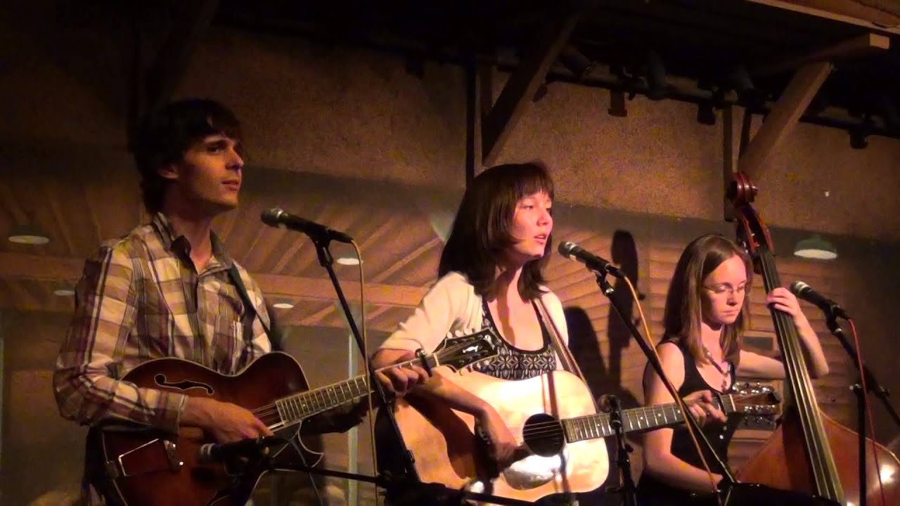 Molly Tuttle Trio Play I'm Over You at Coffee Gallery Backstage