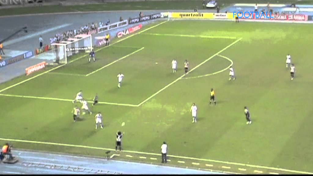Clarence Seedorf makes Botafogo debut