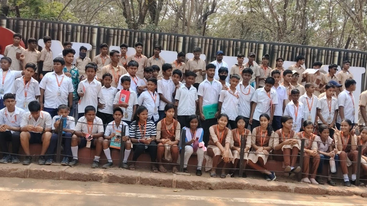 ଆମ  ବିଦ୍ୟାଳୟ ର ନନ୍ଦନକାନନ Study Tour