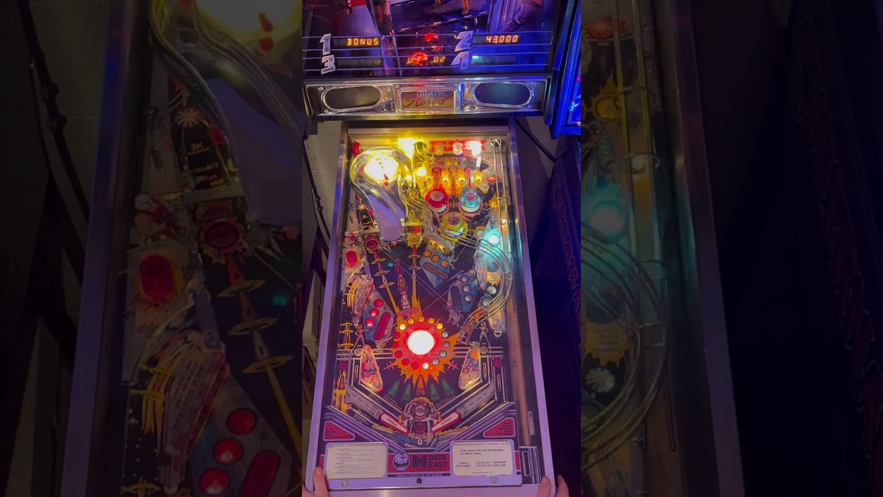 1986 Data East Laser War Pinball Machine gameplay video