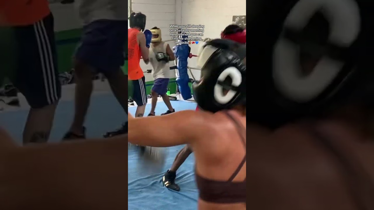 Where are you on a Saturday Morning ?!✌🏾🥊🩵 #boxing  #sparring #colombia