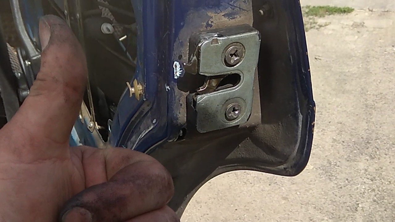 Замки задних дверей ВАЗ-2109, отличия, как работает детский замок