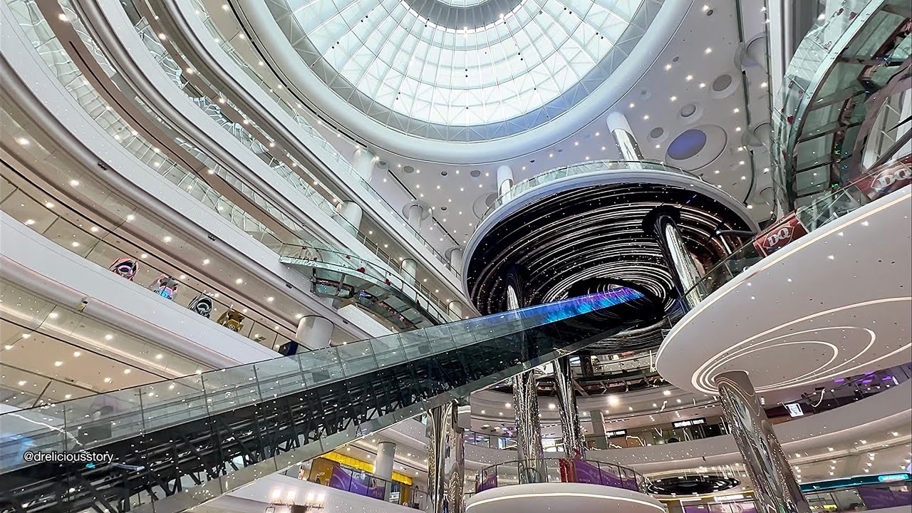EPIC Escalator to Heaven @ Wanda Plaza Longgang Shenzhen China 🇨🇳 深圳市 中国