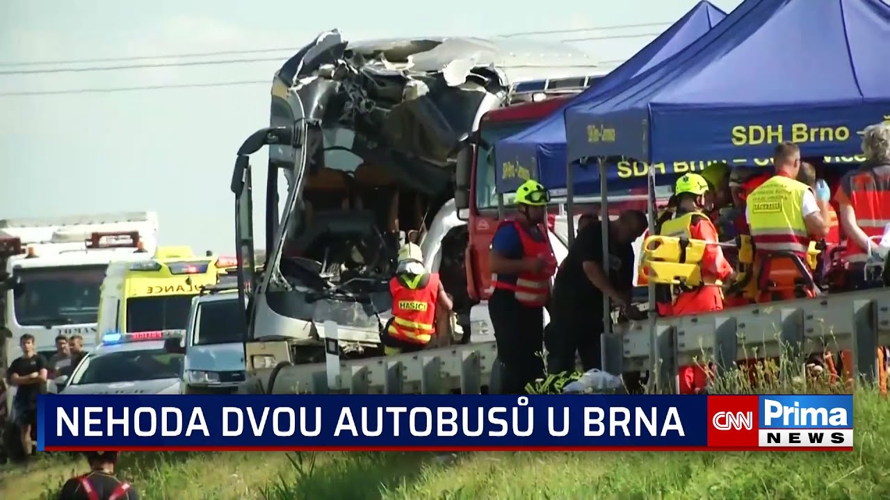 Autobusy mě předjížděly, viděl jsem, jak do sebe buchly. Svědek popsal tragickou nehodu na D2