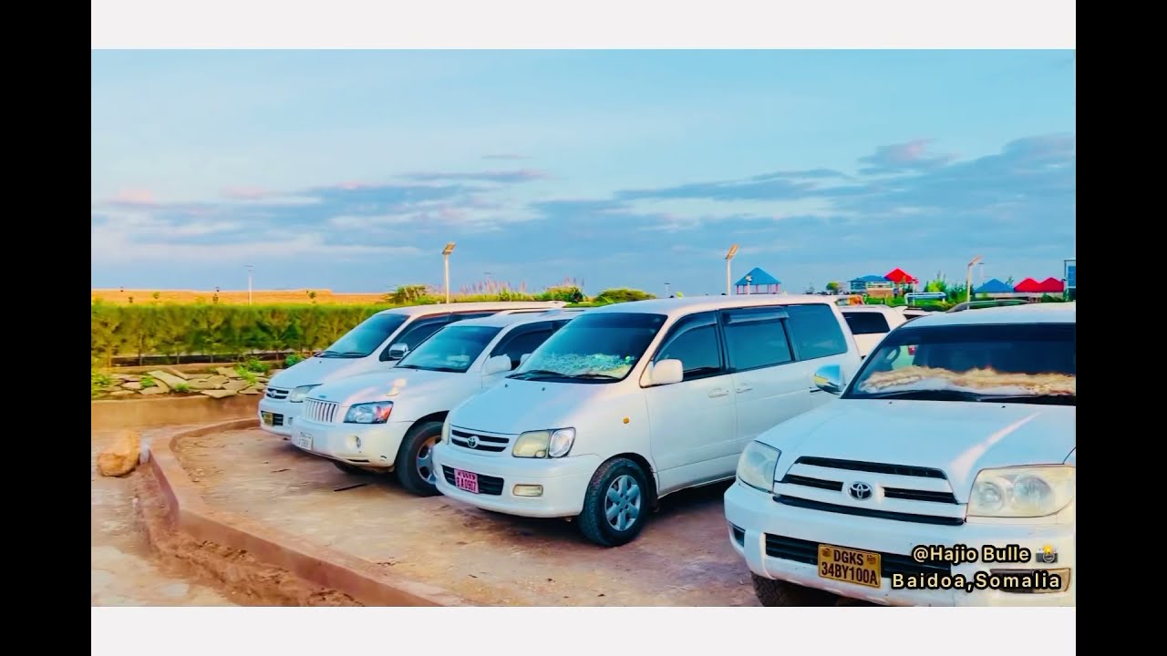 Main road to Baidoa city park in baidoa,Somalia 🌴🪵🦅