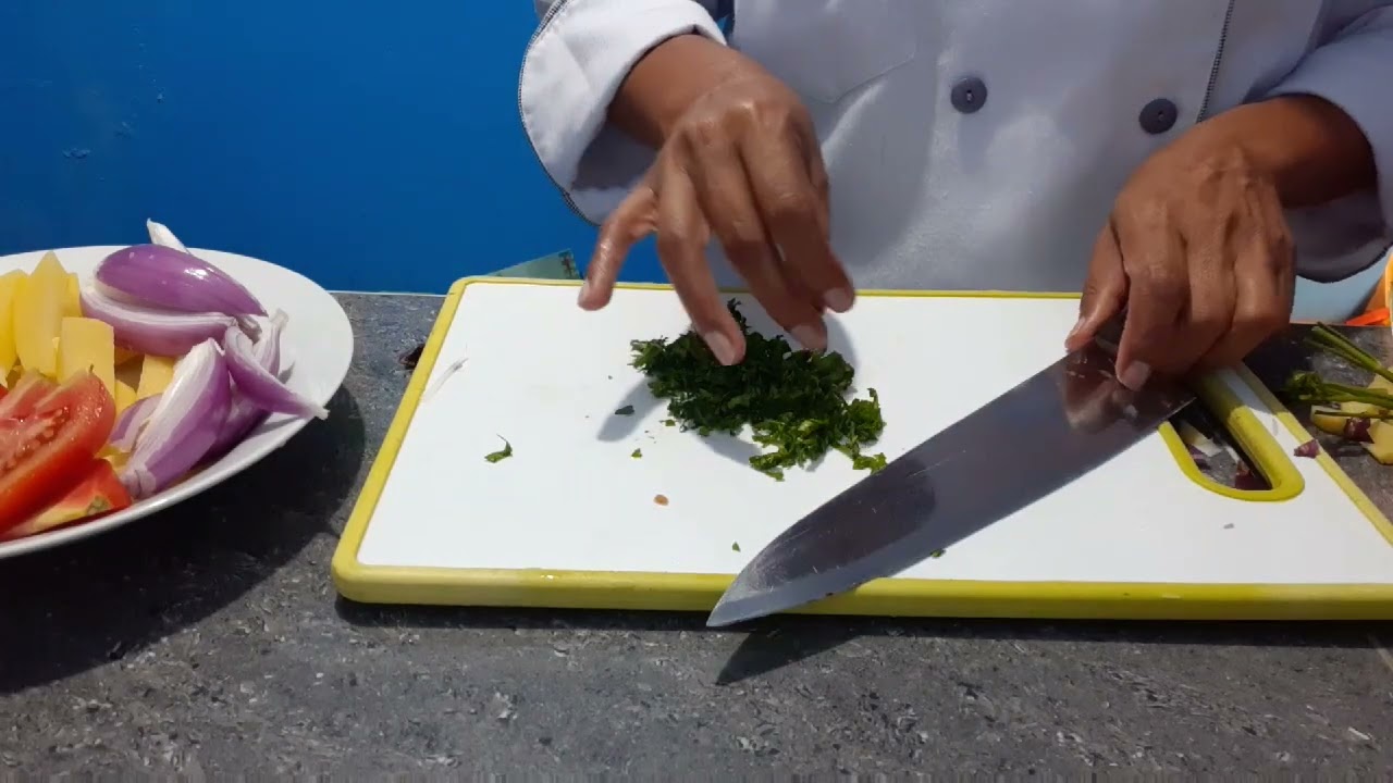 TECNICAS DE CORTES:LOMO SALTADO