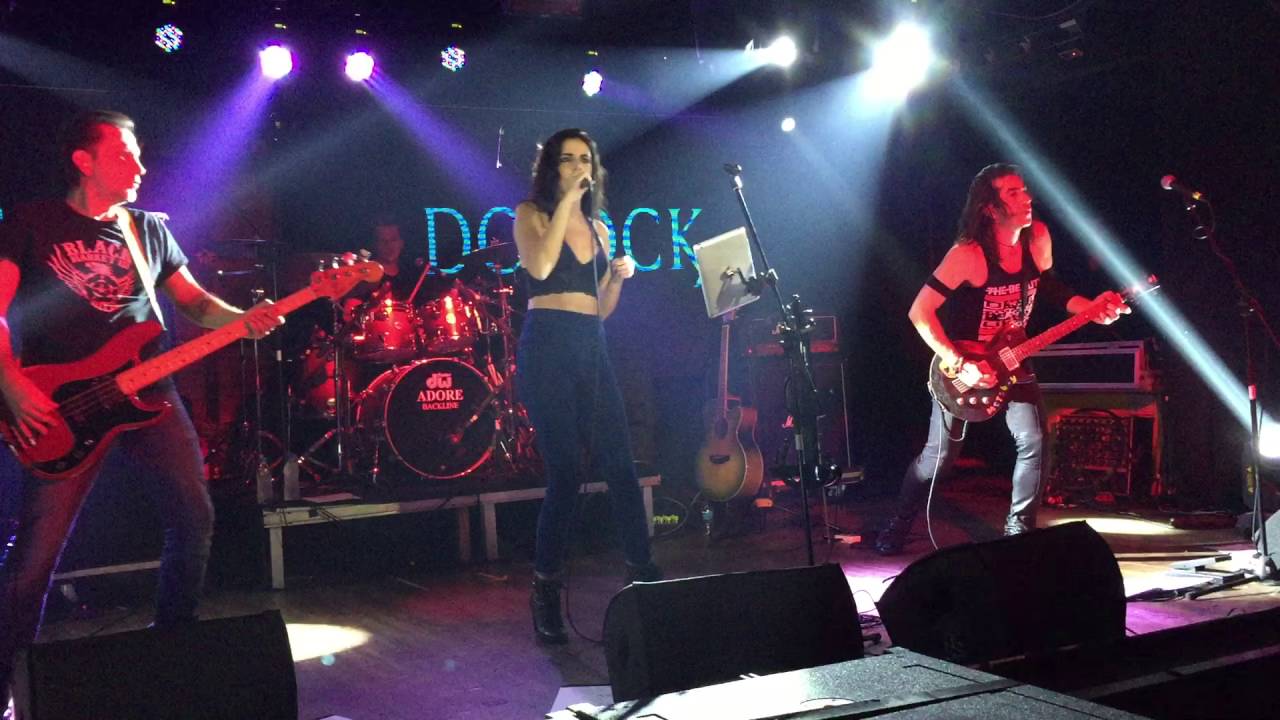 Melisa Uzunarslan - Bir Derdim Var - Mor ve Ötesi Cover (Dorock Performansı)