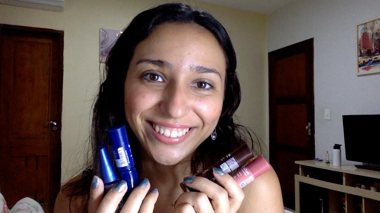 ASMR FAZENDO SUAS UNHAS (voz suave, tapping, líquido, spray...)