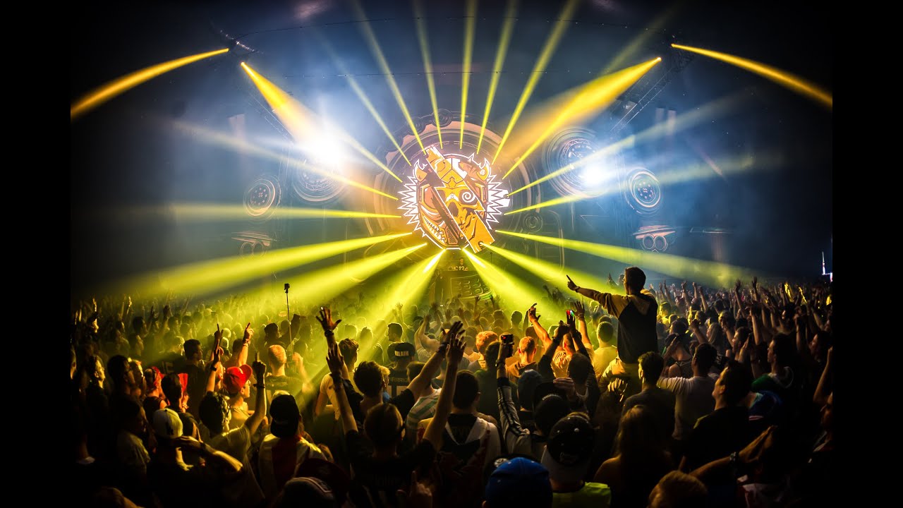 Defqon.1 2015 | BLUE | Saturday | Frequencerz