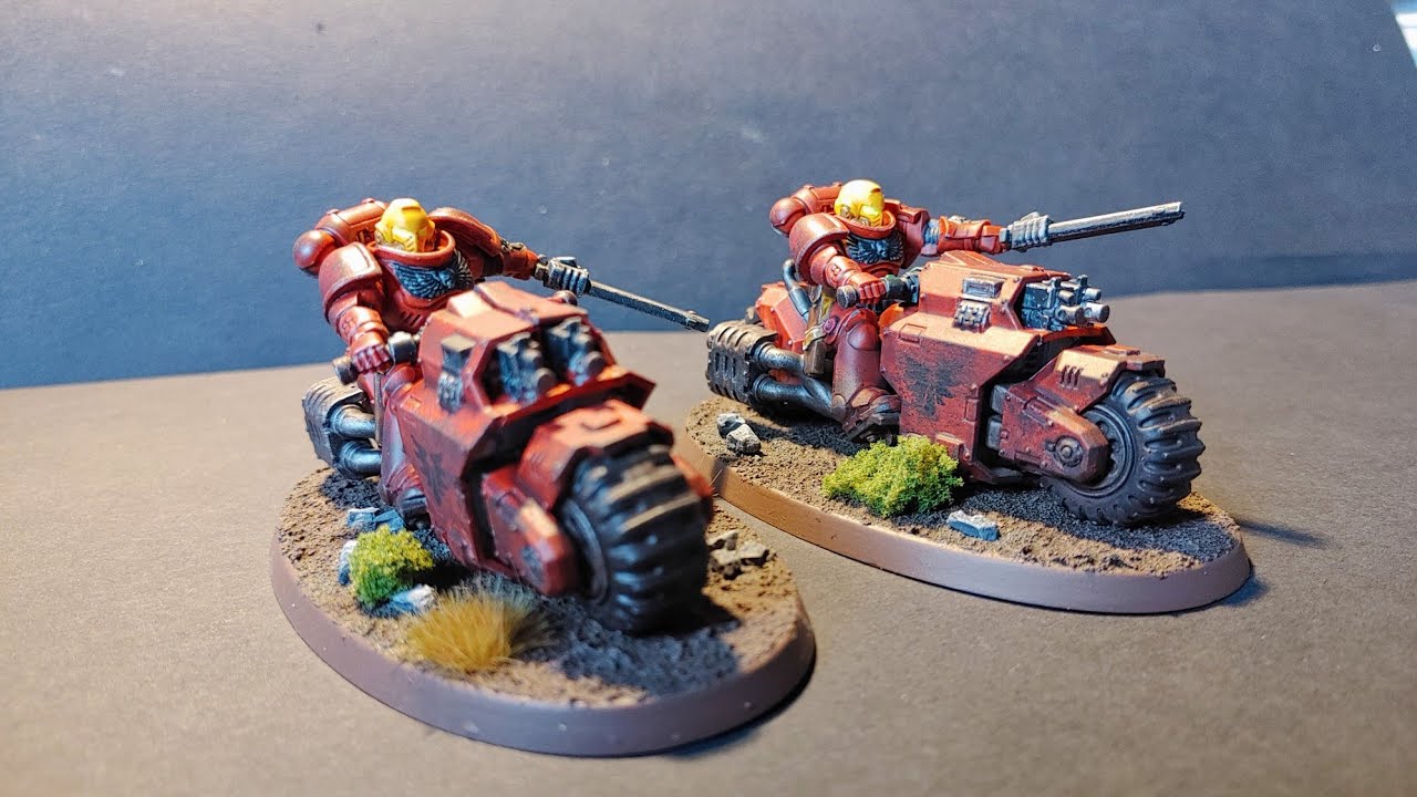 Bemalung Warhammer 40K Blood Angels Outriders