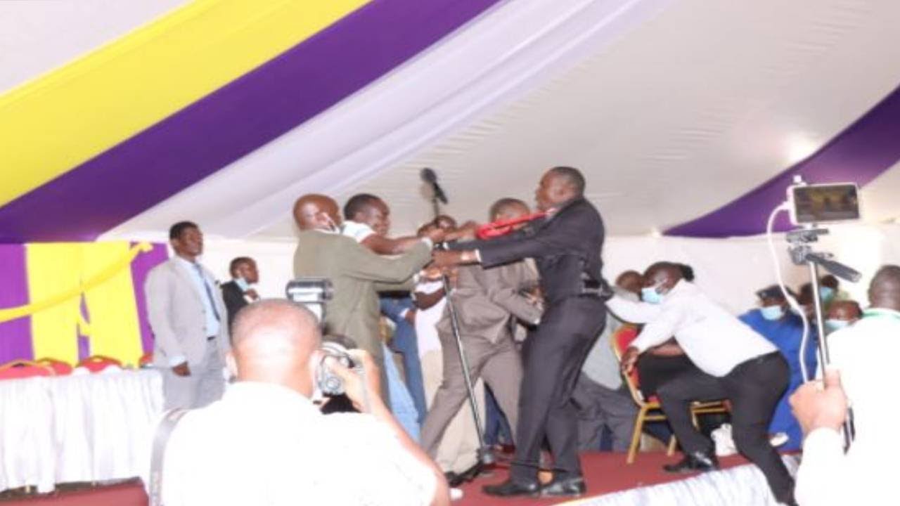 DRAMA IN NYAMIRA AFTER GOV NYARIBO ACCUSES GOV ARATI FACE TO FACE IN NYAMIRA