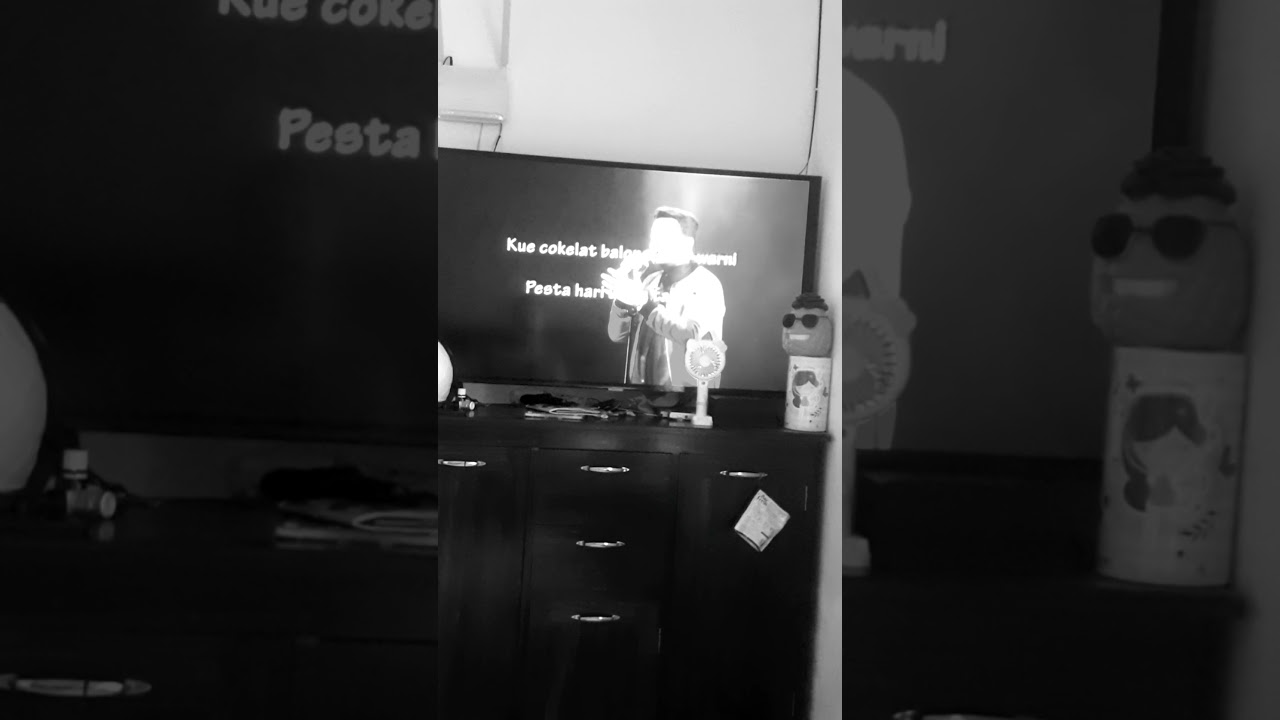 Tulus - Monokrom , Karaoke (Cover)